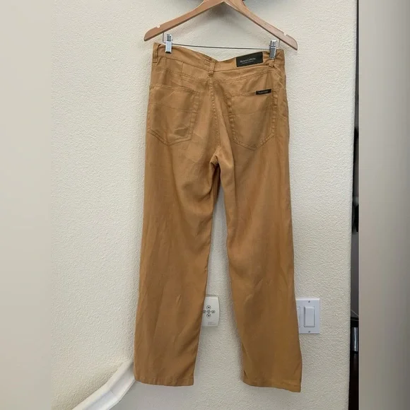 Henry Cotton’s Neiman Marcus Pants - Size 32 linen cotton blend Carmel Beige